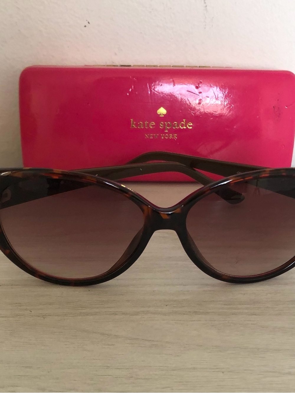 Kate Spade Adella Tortoise Polka Dot Cat Eye Sunglasses w/ Case